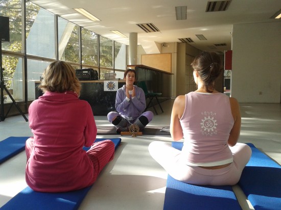 09.11.2014 - Yoga Vila nova de Gaia - Feira Alternativa (Porto)  - 2