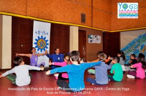 yoga vila de gaia crianças EB Bandeira 3