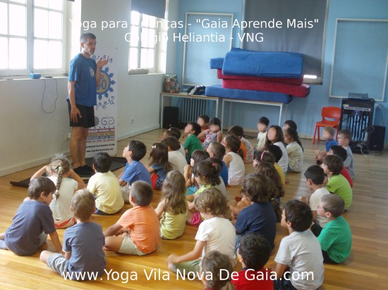 07.07.2015 - Yoga para Crianças - Programa Aprende+ Colégio Heliantia - VNG