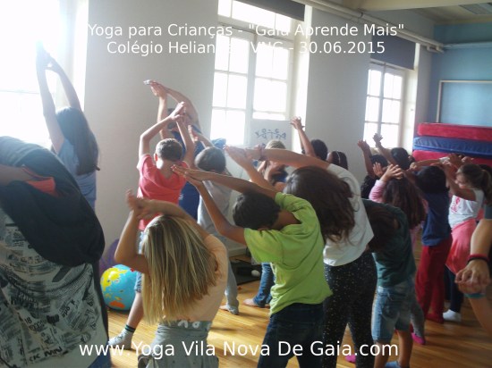 30.06.2015 - Yoga para Crianças - Programa Aprende+ Colégio Heliantia - VNG